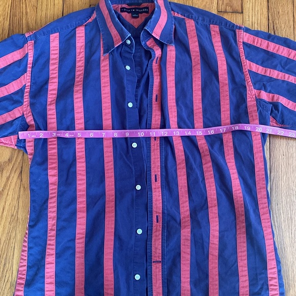Vintage 90’s Tommy Hilfiger button down - Picture 4 of 10